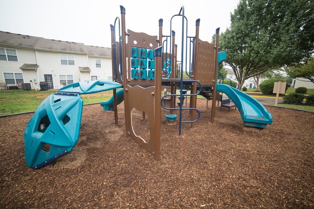 Sky Terrace Townhomes | 25 Sky Terrace, Stafford, VA 22556, USA | Phone: (540) 328-6445