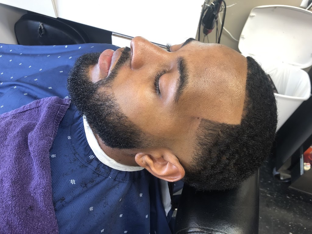 Mo The Barber | 12626 US-301, Dade City, FL 33525, USA | Phone: (352) 567-2880