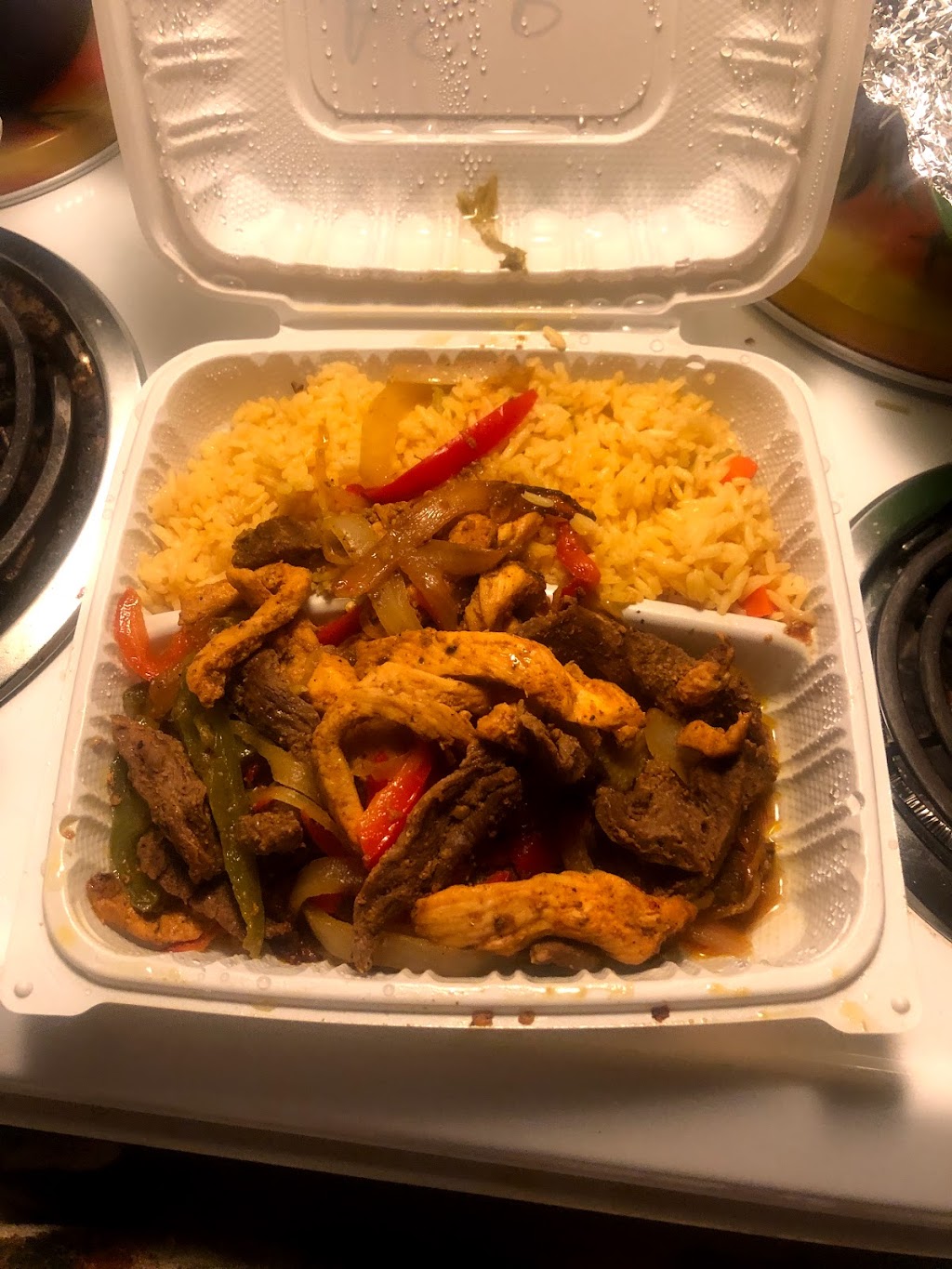Silvestre Chicken | 3674 St Barnabas Rd, Hillcrest Heights, MD 20746, USA | Phone: (301) 899-2033