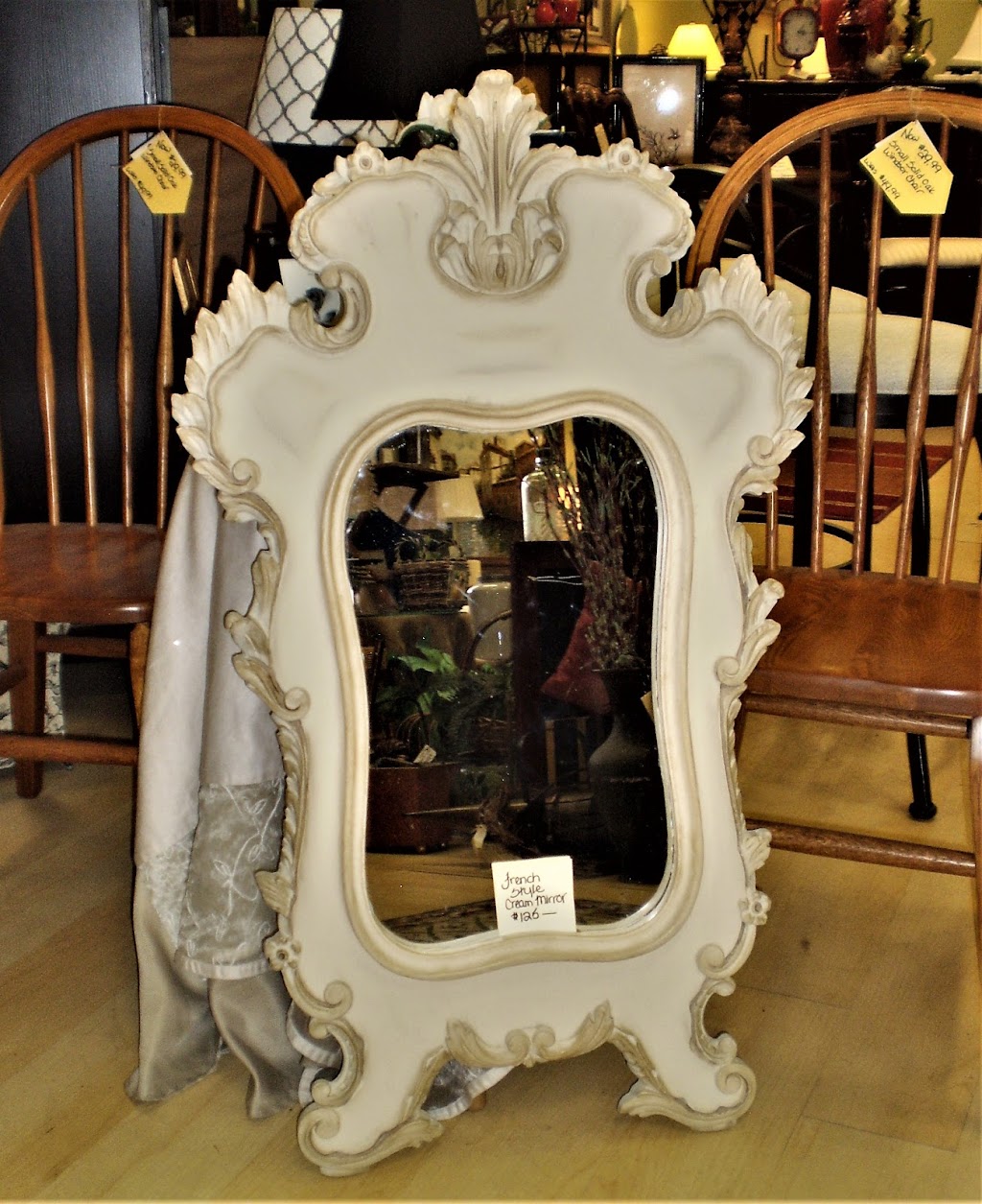 Classic Home Decor Consignment | 3221 County Road 52W, Pelham, AL 35124 | Phone: (205) 664-4454