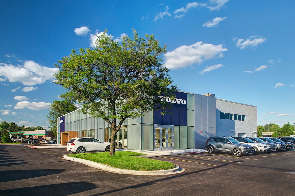 Volvo Cars Lisle Service | 4325 Lincoln Ave, Lisle, IL 60532, USA | Phone: (630) 246-2200