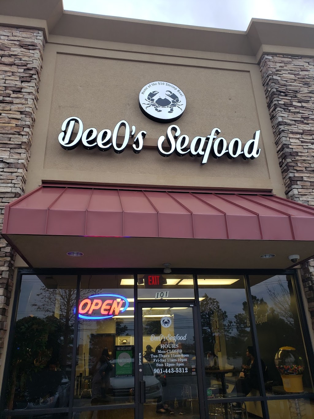 DeeOs Seafood | 2256 N Germantown Pkwy, Cordova, TN 38016, USA | Phone: (901) 443-5312