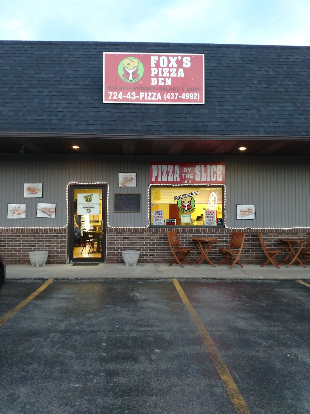 Foxs Pizza Den | 2944 National Pike, Chalkhill, PA 15421, USA | Phone: (724) 437-4992