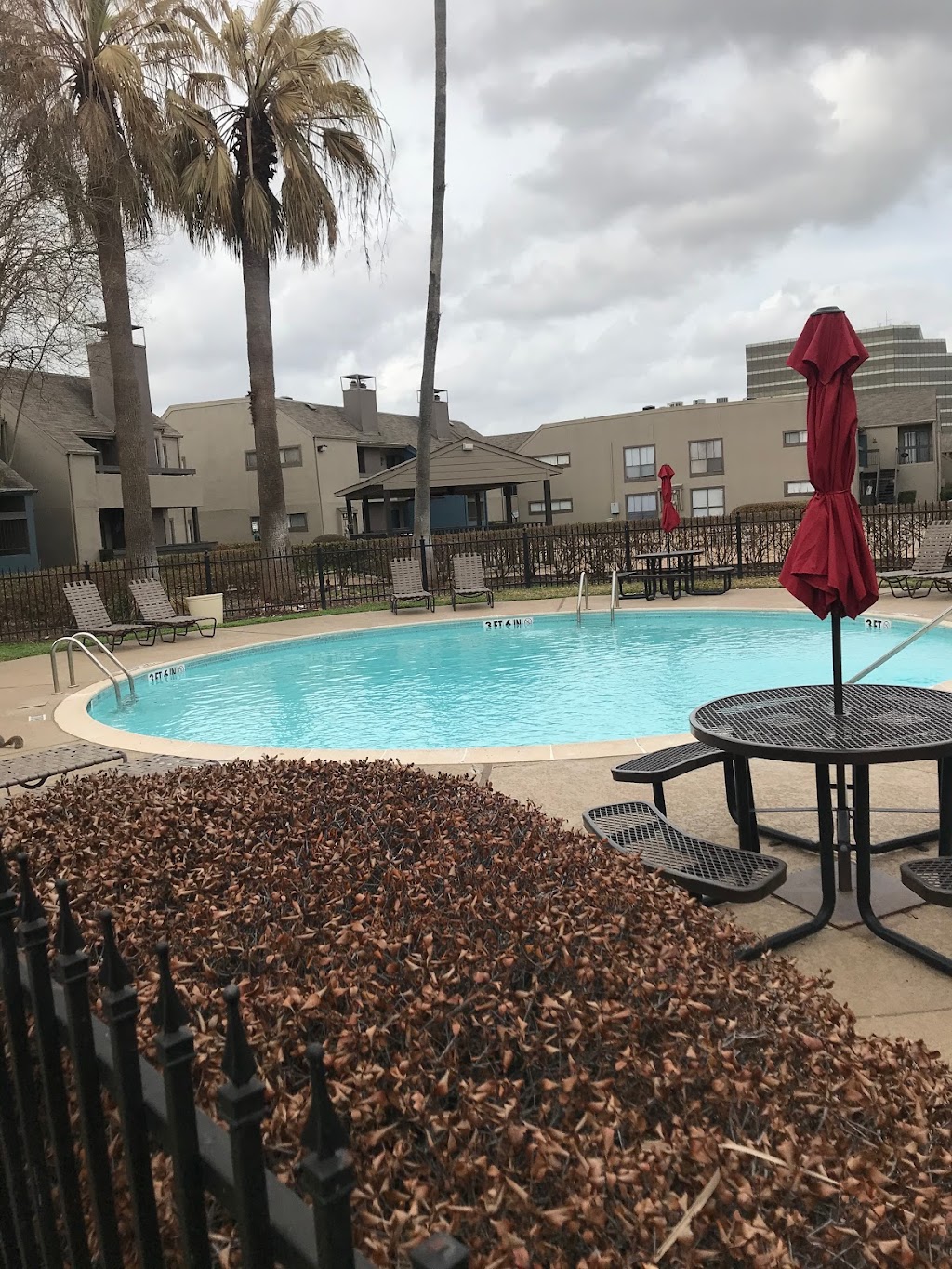 Woodchase Apartments | 2900 S Gessner Rd, Houston, TX 77063 | Phone: (713) 783-7550