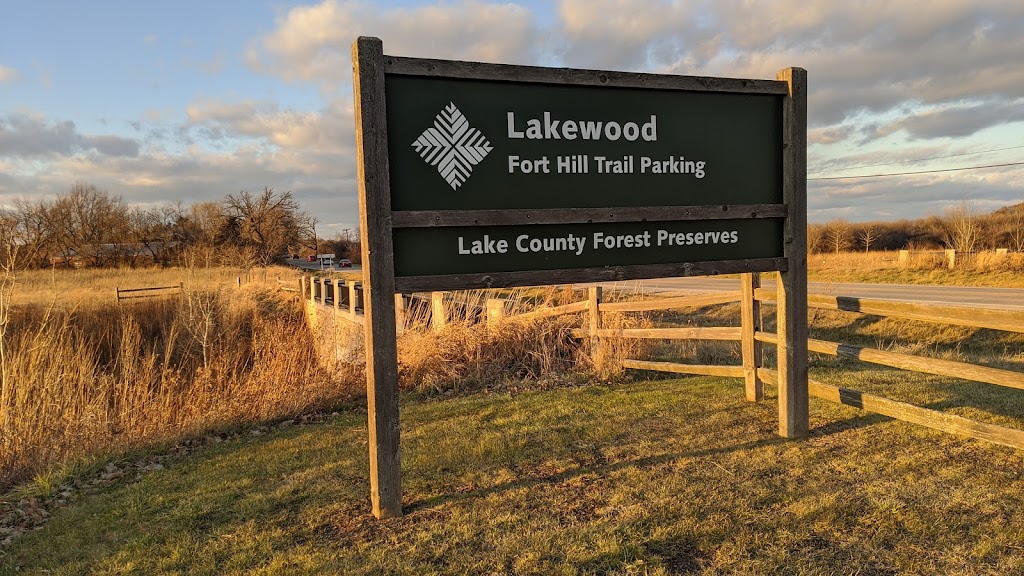Lakewood Fort Hill Trail Parking | Trailhead parking is on west side of Gilmer Rd north of, IL-176, Mundelein, IL 60060, USA | Phone: (847) 367-6640