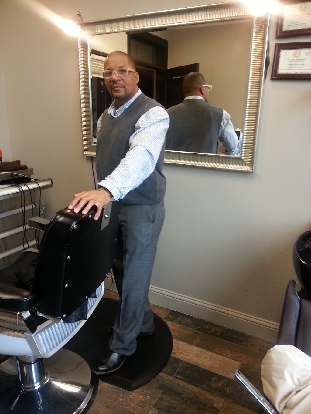 Upstyles Fade Waves and Shaves Barbershop | 5813 Preston Rd #554, Plano, TX 75093, USA | Phone: (972) 765-8360