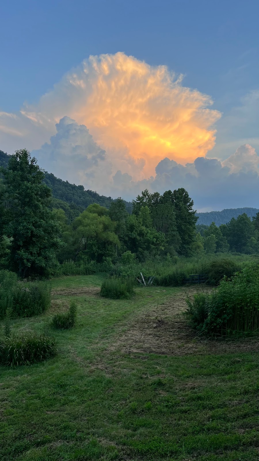 Clear Creek Schoolhouse | 1882, Hammonds Fork Rd, Disputanta, KY 40456, USA | Phone: (606) 256-0820