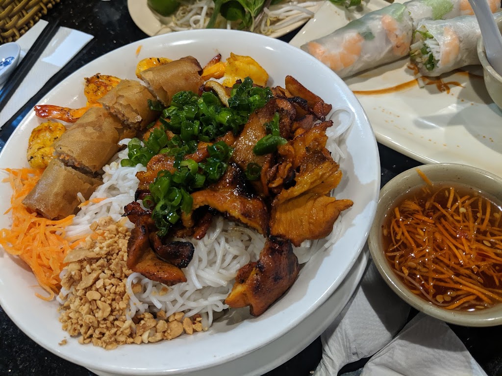 Pho Van 2 | 8790 Cuyamaca St suite k, Santee, CA 92071, USA | Phone: (619) 631-7878