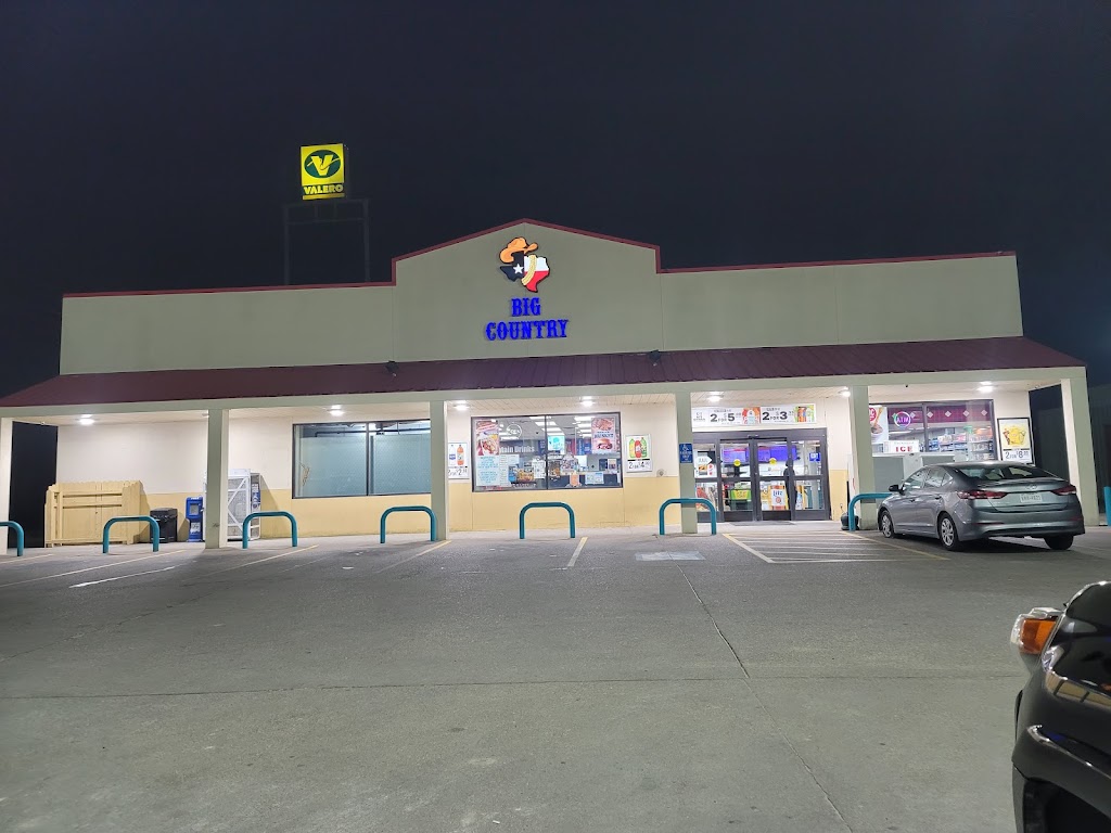 Valero | 1720 E Houston St, Beeville, TX 78102, USA | Phone: (210) 345-2000