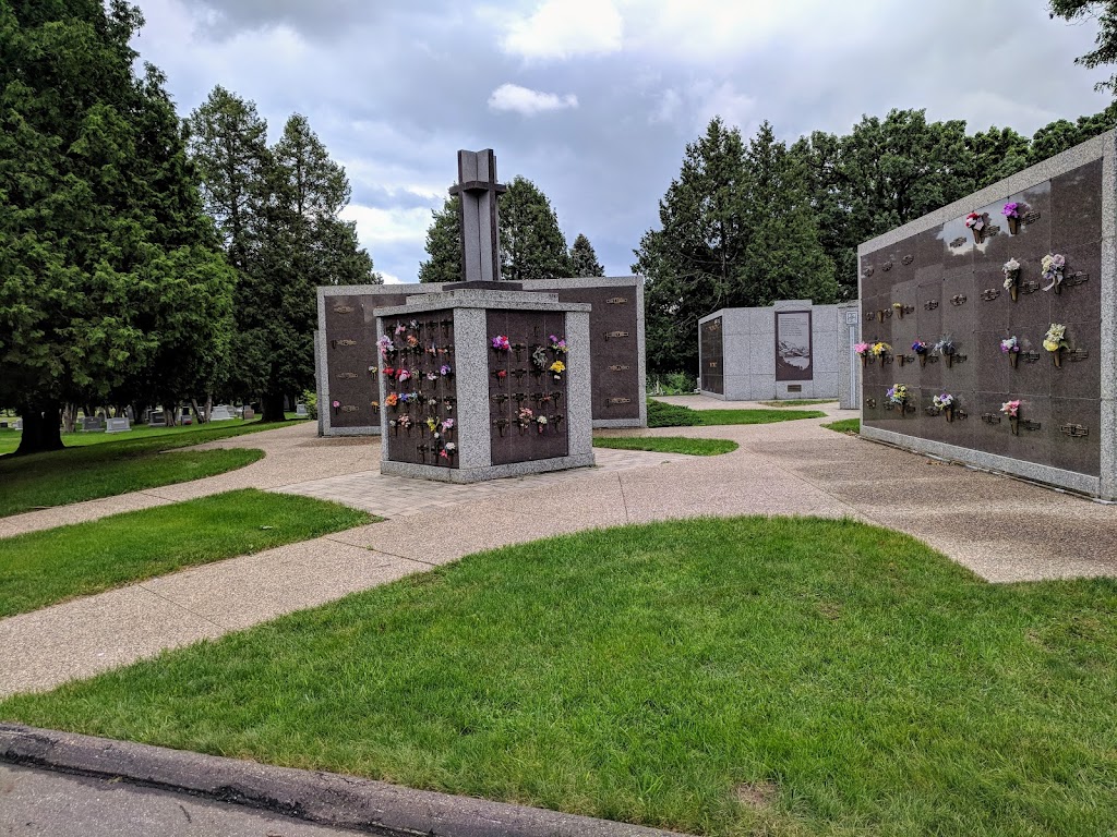 Union Cemetery | 2505 Minnehaha Ave E, Maplewood, MN 55119, USA | Phone: (651) 739-0466