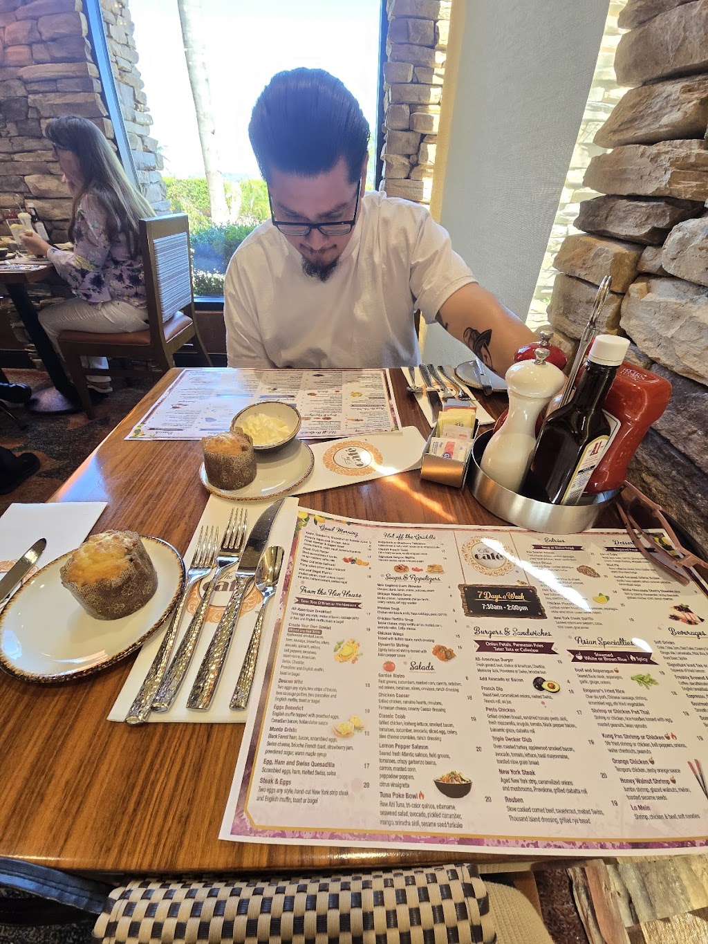 The Café | 16300 Nyemii Pass Rd, Valley Center, CA 92082, USA | Phone: (760) 291-5500