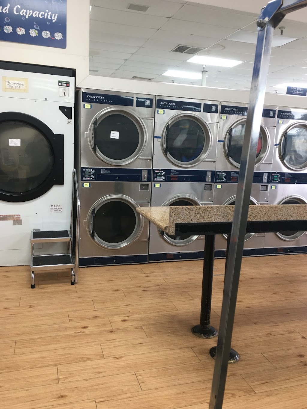 Anthonys Coin Laundry II | 926 Oak Ln, Rio Linda, CA 95673, USA | Phone: (916) 991-1998