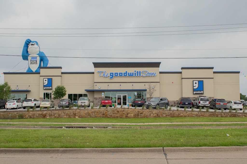 Goodwill Store - Collins | 4700 S Collins St, Arlington, TX 76018, USA | Phone: (817) 422-5474