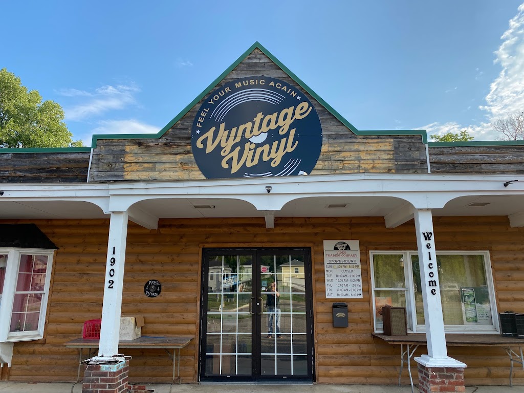 Vyntage Vinyl | 1902 Old W Main St, Red Wing, MN 55066, USA | Phone: (651) 388-5458