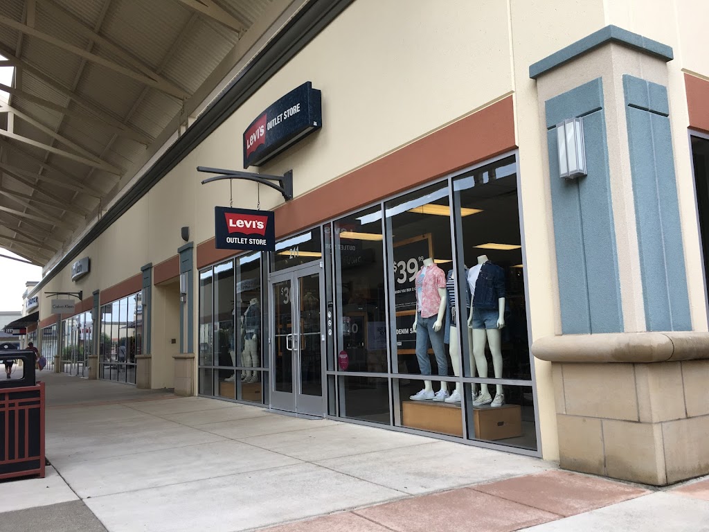 Levi’s Outlet Store | 211 Premium Outlets Dr, Monroe, OH 45050, USA | Phone: (513) 539-7822