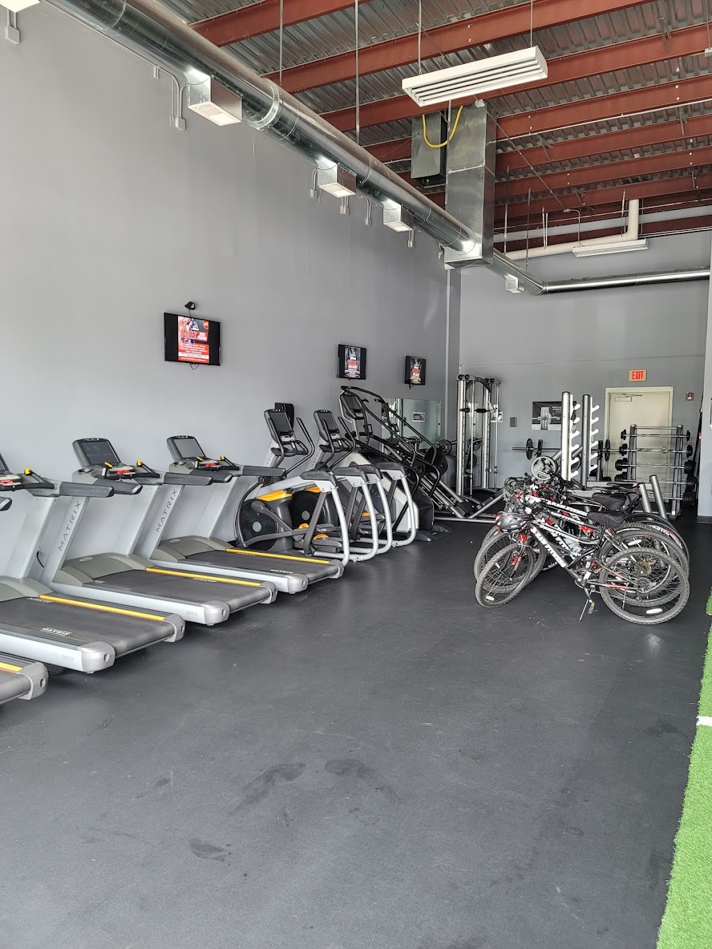 Raw Fitness Training Facility | 1807 S Church St #102-106, Smithfield, VA 23430, USA | Phone: (757) 371-3726