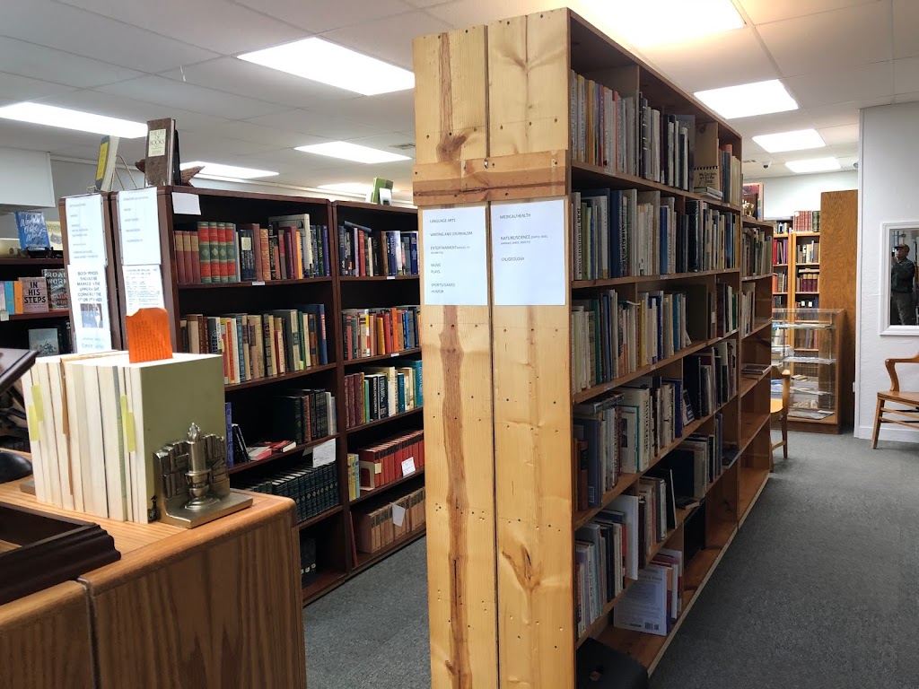 Walnut Valley Books | 228 W 19th Ave, Winfield, KS 67156, USA | Phone: (620) 402-2747