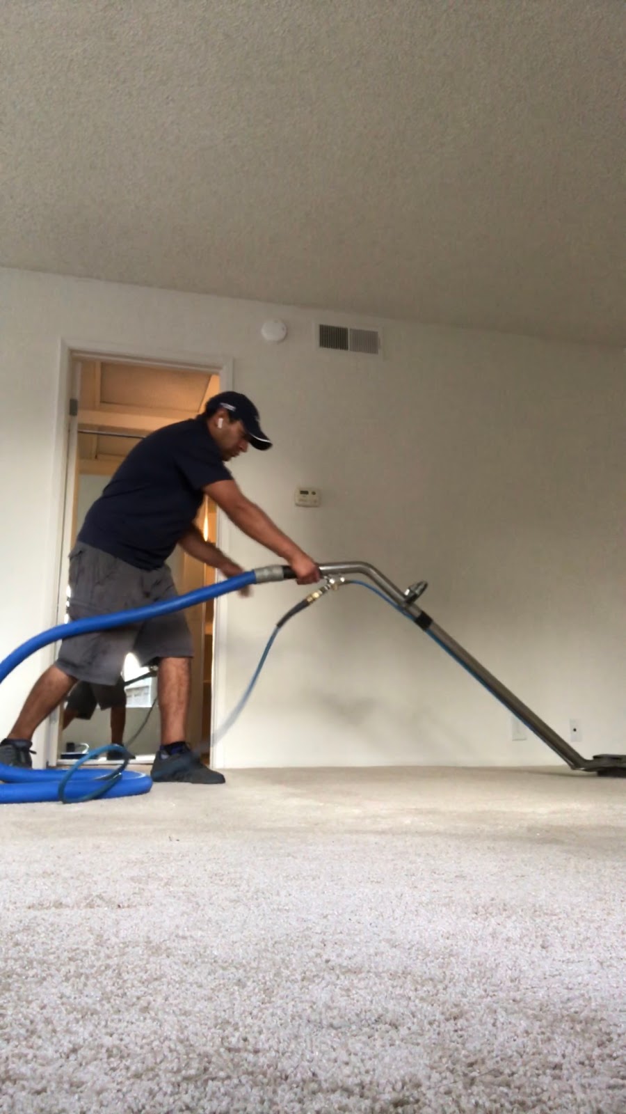 V&L carpet cleaning | 806 Cypress Ave, Santa Ana, CA 92701, USA | Phone: (714) 398-4264