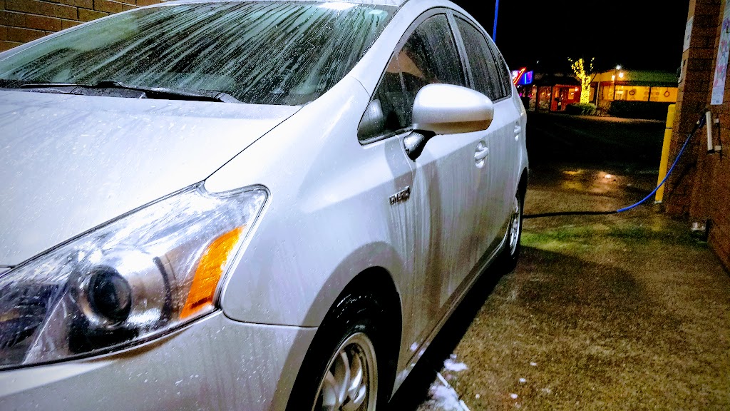 United Car Wash | 9855 SW Walnut Pl, Tigard, OR 97223 | Phone: (503) 781-1406