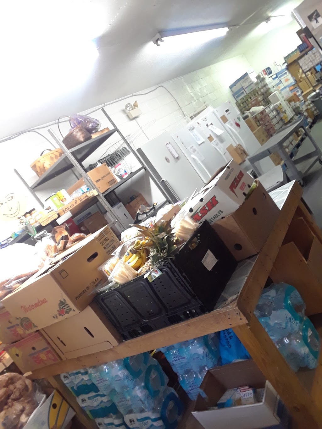 Fuquay Varina Emergency Food Pantry | 216 W Academy St, Fuquay-Varina, NC 27526, USA | Phone: (919) 552-7720