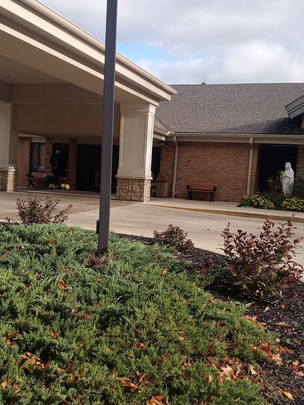 Lourdes Senior Community | 2300 Watkins Lake Rd, Waterford Twp, MI 48328, USA | Phone: (248) 886-5600