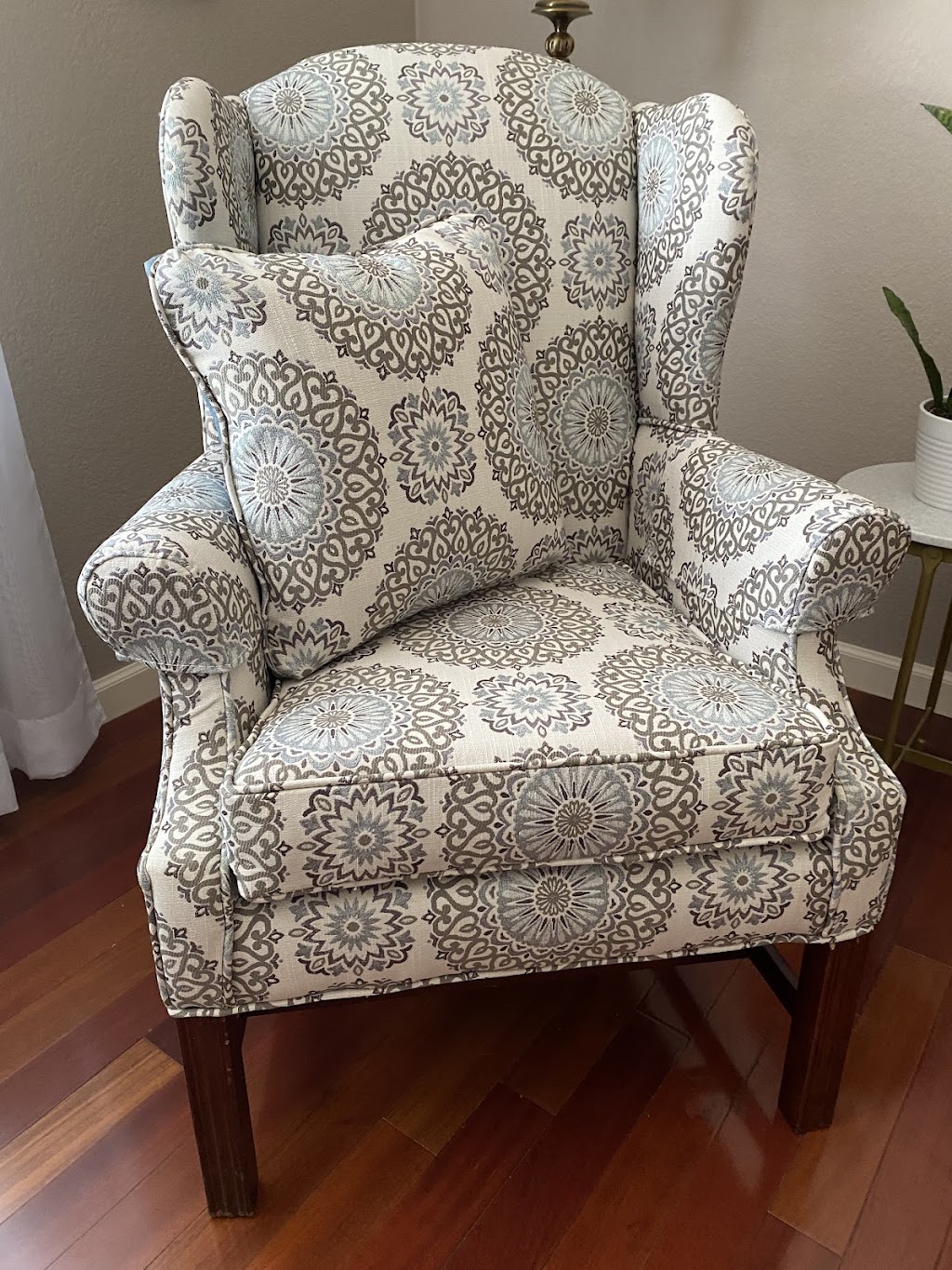 Christinas Upholstery | 12867 W Vernon Ave, Avondale, AZ 85392, USA | Phone: (602) 488-2502