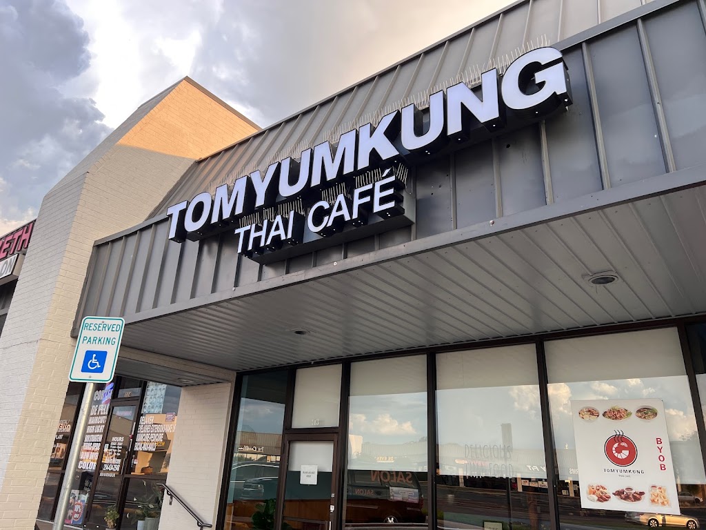 Tomyumkung Thai Cafe | 3030 N Josey Ln #113, Carrollton, TX 75007 | Phone: (972) 394-7999