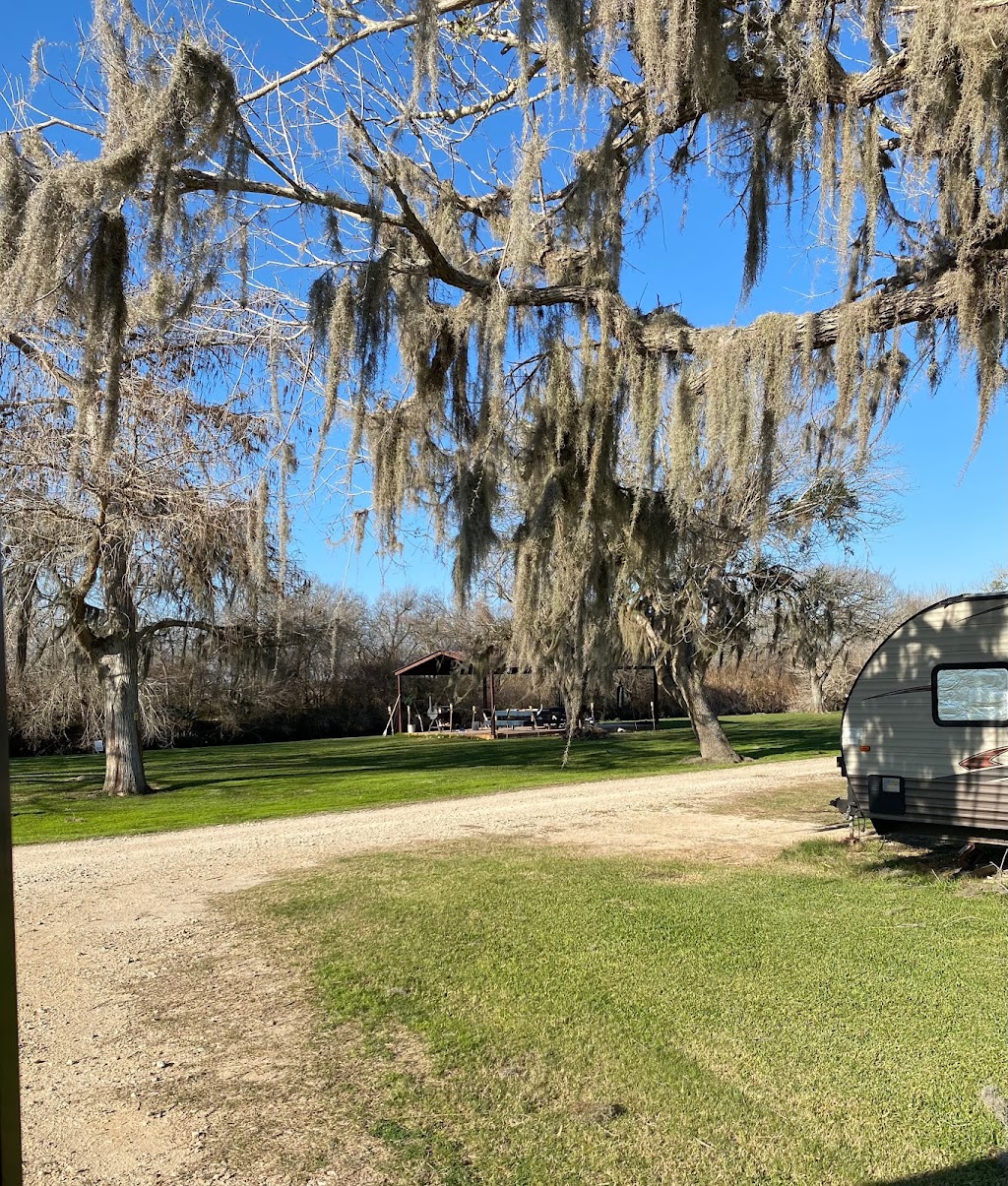 Papa & Maga’s Calhouns Riverside RV Retreat | 125 Haeber Ln, Tivoli, TX 77990 | Phone: (361) 550-7536