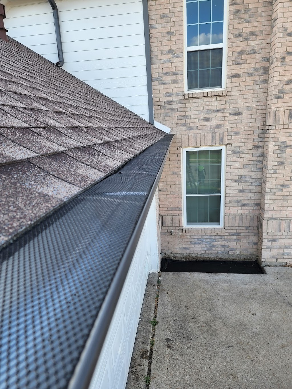 The Gutter Service | 2112 Barton Dr, Arlington, TX 76010, USA | Phone: (682) 552-9059