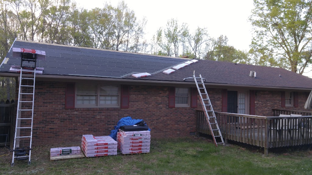 Advanced Roofing / Remodeling | 1290 Chumney Loop, Eden, NC 27288, USA | Phone: (336) 589-9626