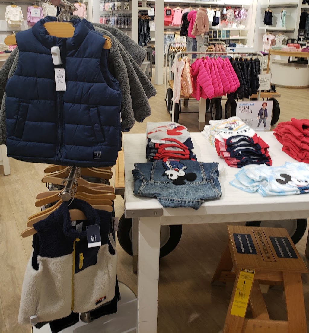 Gap - with Curbside Pickup | 4160 Summit Plaza Dr A1, Louisville, KY 40241, USA | Phone: (502) 412-0235