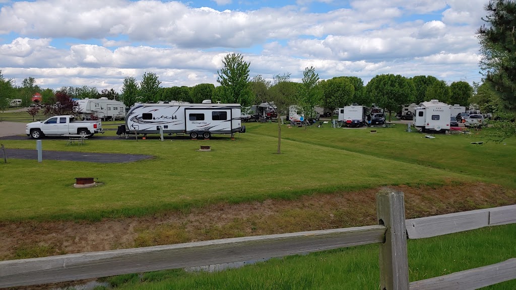 Harbortown RV Resort | 14931 Laplaisance Rd, Monroe, MI 48161, USA | Phone: (734) 384-4700