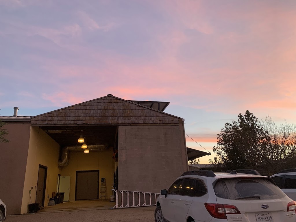 Austin Equine Hospital | 20640 Ranch to Market Rd 150, Driftwood, TX 78619, USA | Phone: (512) 858-0058