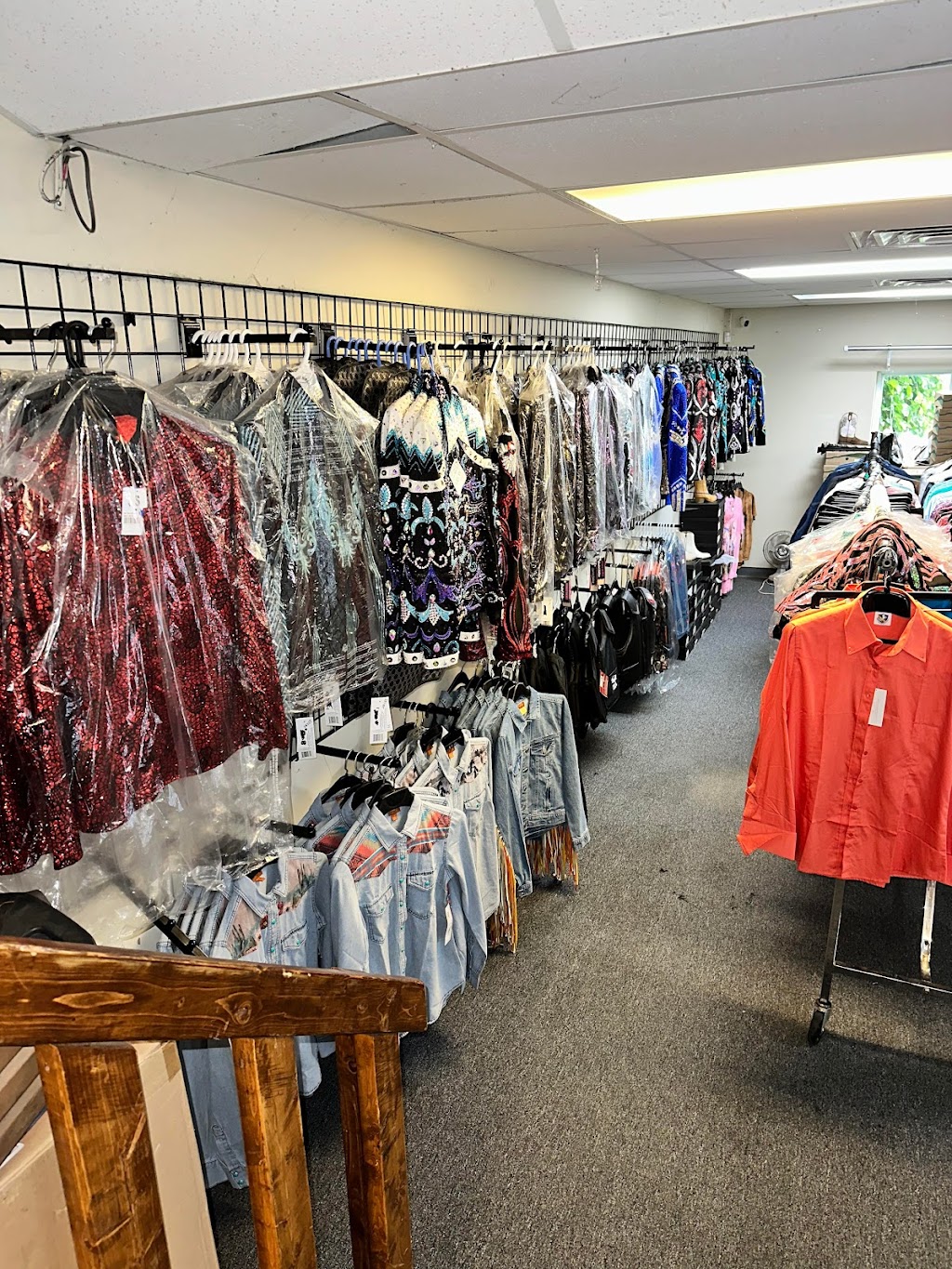 Custom Conchos And Tack Leather By Design | 2074 Ashland Rd, Mansfield, OH 44905, USA | Phone: (567) 560-4457