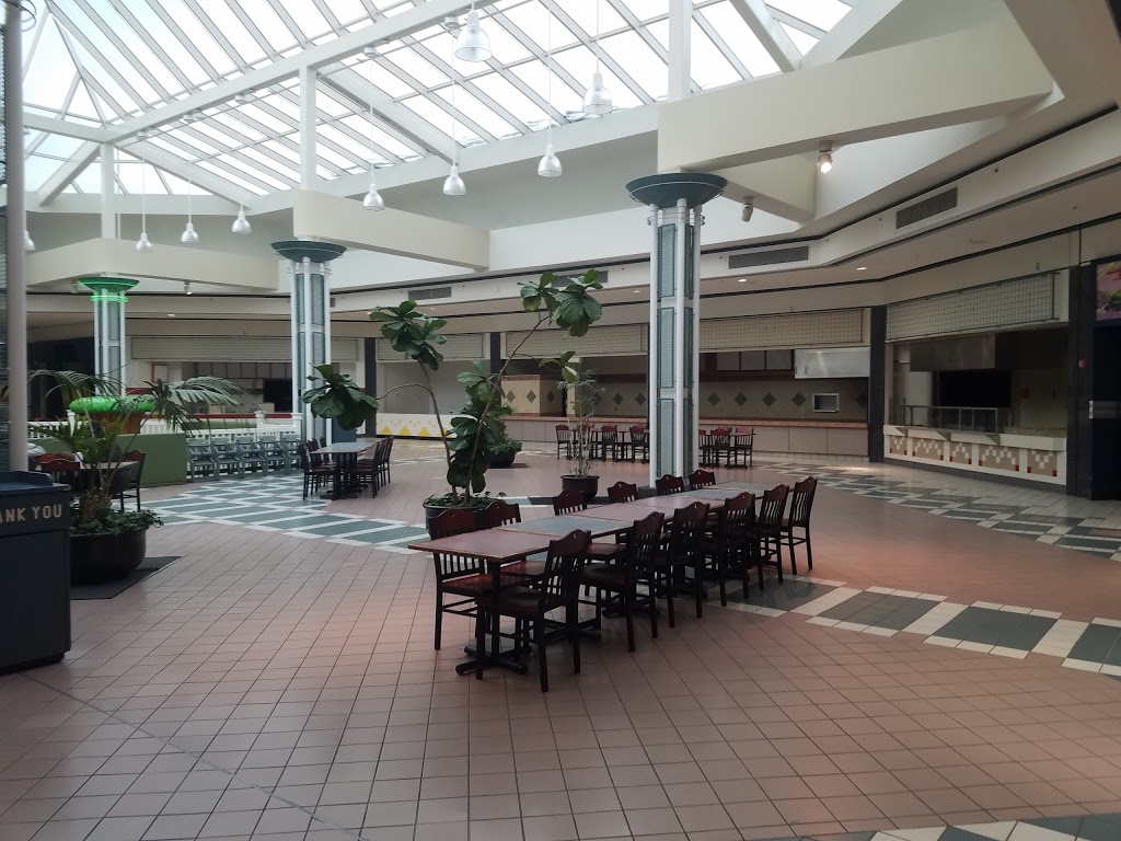 Oak Hollow Mall | 921 Eastchester Dr, High Point, NC 27262 | Phone: (336) 886-6255