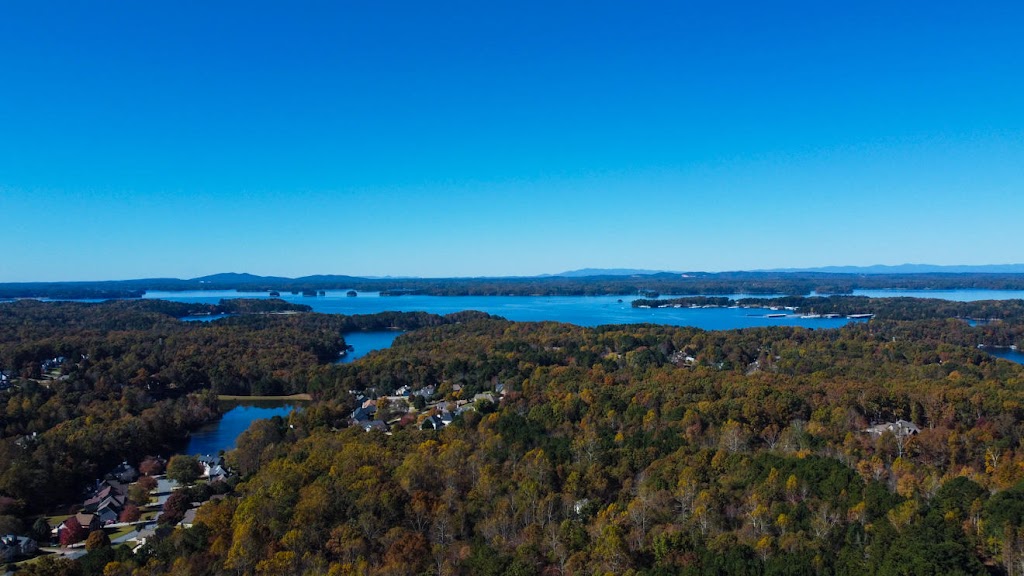 Beacon Lake Lanier - Homes for Rent | 6462 Waypoint St, Flowery Branch, GA 30542, USA | Phone: (404) 465-2610