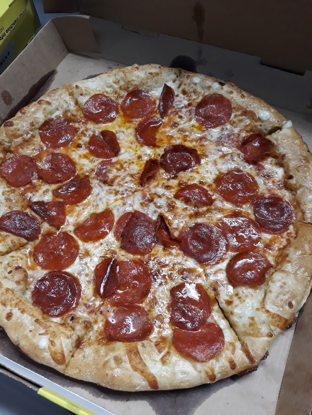 Hungry Howies Pizza | 3011 E Walton Blvd, Auburn Hills, MI 48326 | Phone: (248) 373-4330