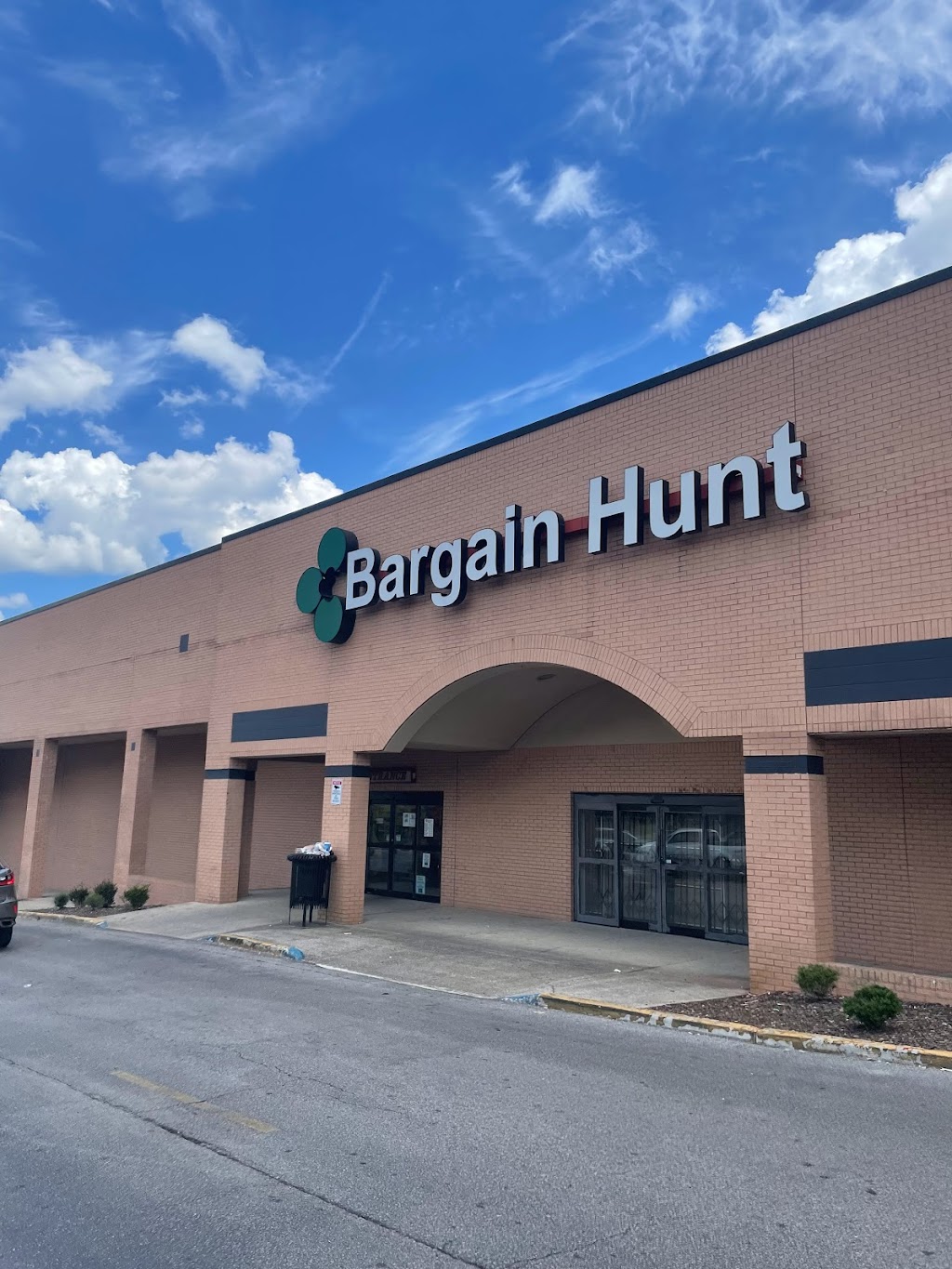 Bargain Hunt | 7001 Crestwood Blvd #300, Birmingham, AL 35210, USA | Phone: (205) 595-0460