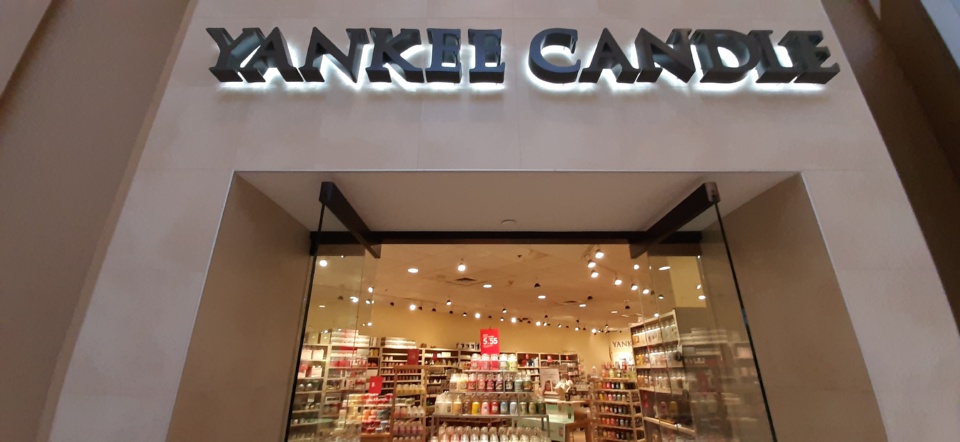 Yankee Candle | 1990 Military Rd, Niagara Falls, NY 14304, USA | Phone: (716) 297-0738