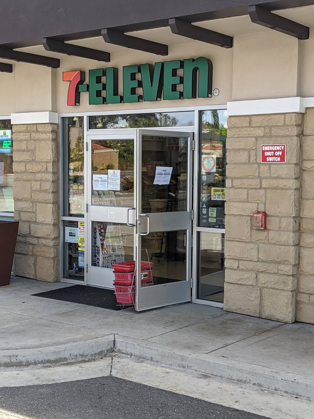 7-Eleven | 27271 Trabuco Rd, Mission Viejo, CA 92691, USA | Phone: (949) 859-4877