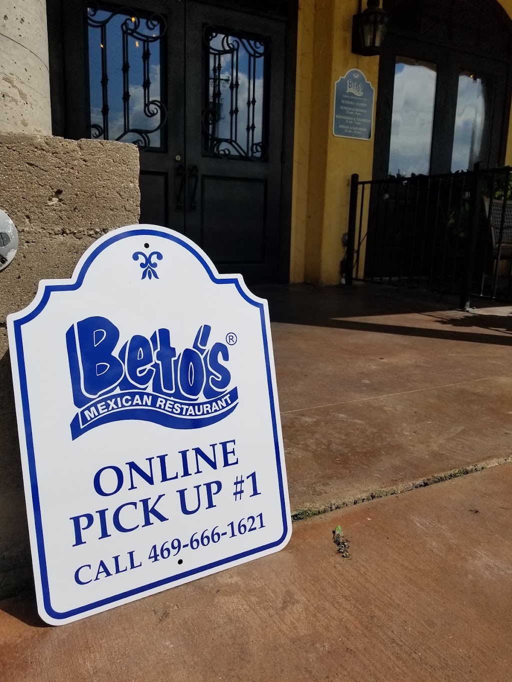 Betos Mexican Restaurant and Catering | 2530 I-20 Frontage Rd, Grand Prairie, TX 75052, USA | Phone: (972) 660-1289