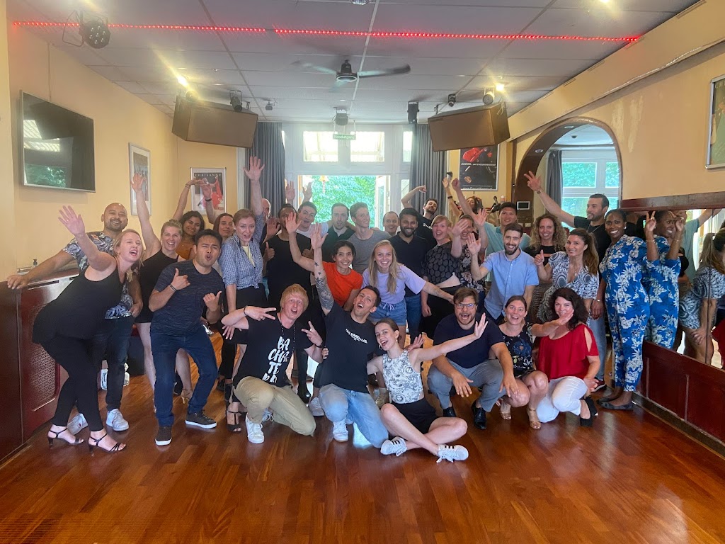 Bailemos Amsterdam | De Lairessestraat 157, 1075 HK Amsterdam, Netherlands | Phone: 06 11140476