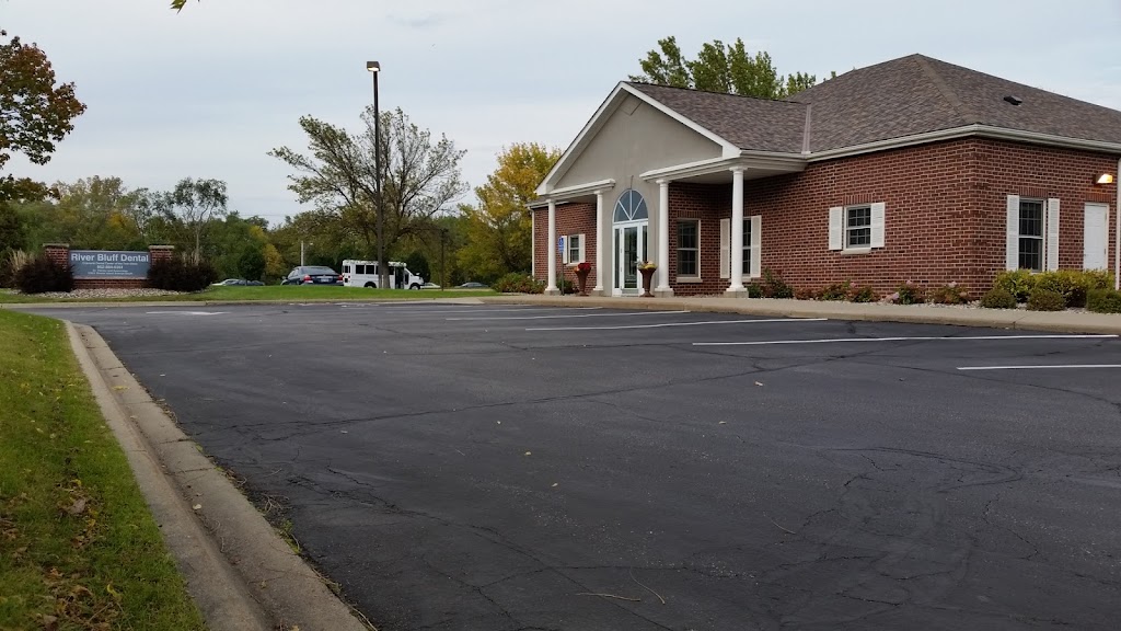 River Bluff Dental | 10851 Rhode Island Ave S, Bloomington, MN 55438 | Phone: (952) 884-5361