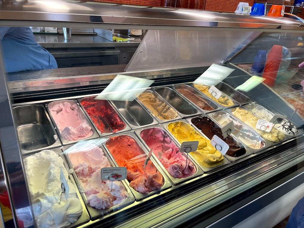 Gelateria Dolce Vita | 2900 K St NW, Washington, DC 20007, USA | Phone: (202) 298-8331