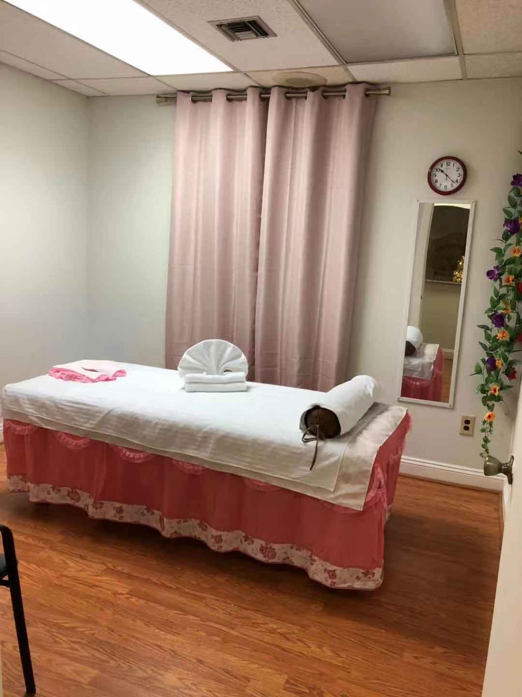 Pearl Asian Massage | 200 Packets Ct, Williamsburg, VA 23185, USA | Phone: (757) 332-3425