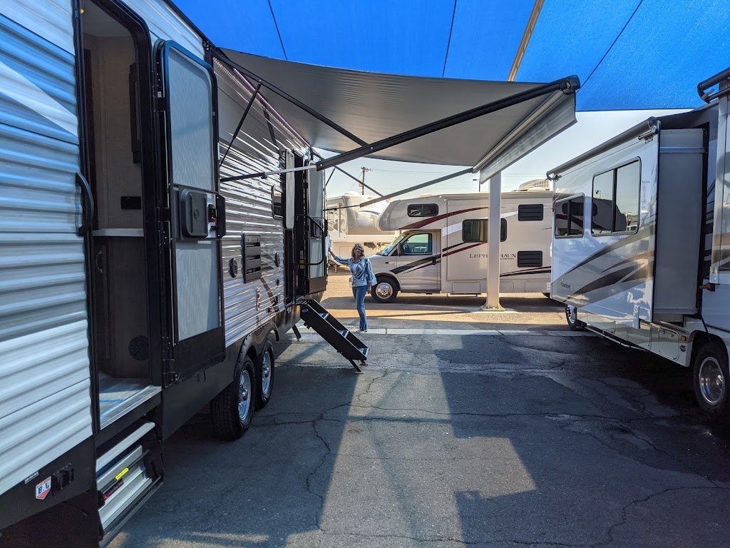 Robert Crist and Company RV | 2025 E Main St, Mesa, AZ 85213 | Phone: (480) 834-9410