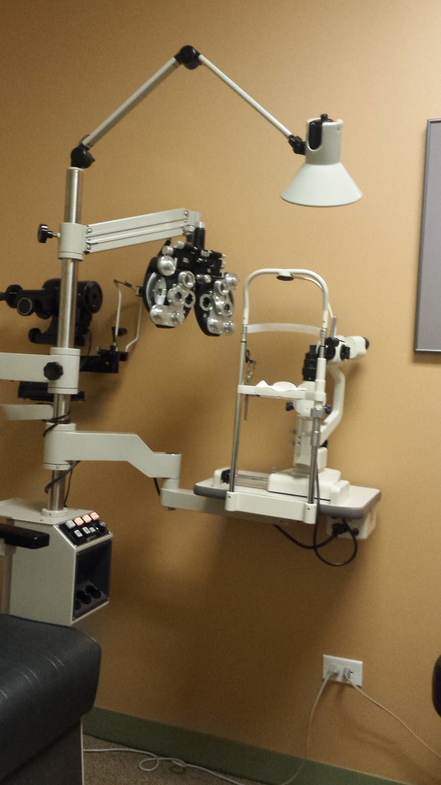 Nuccio Optometrists | 136 W Lake St STE 110, Bloomingdale, IL 60108, USA | Phone: (630) 980-9095