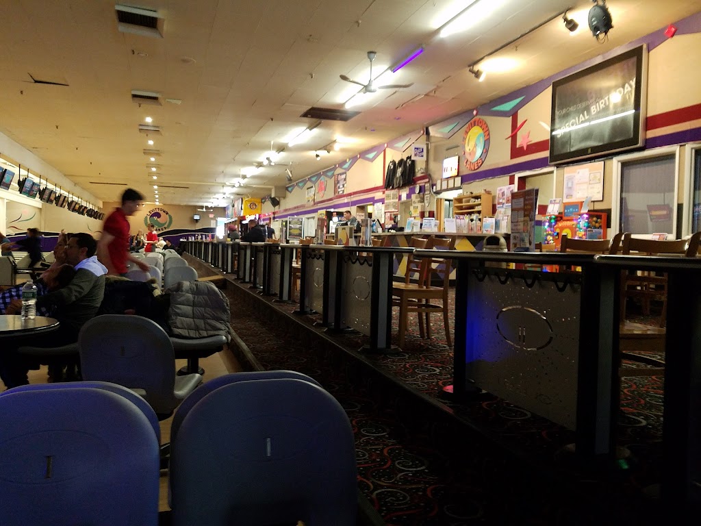 Levittown Lanes | 56 Tanners Ln, Levittown, NY 11756, USA | Phone: (516) 731-5700