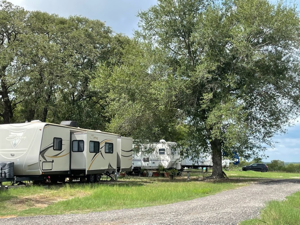 McDade RV Park ( Bastrop, TX) AVAILABLE SPACE | 207 Columbus St, McDade, TX 78650, USA | Phone: (512) 527-4428