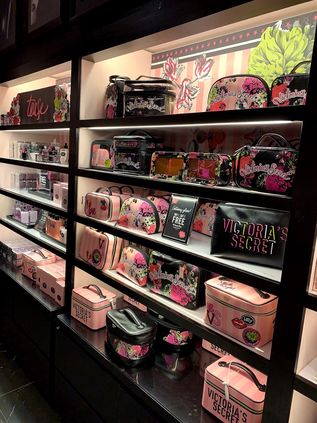 Victorias Secret | 5373 Kings Plaza, Brooklyn, NY 11234, USA | Phone: (718) 252-2409